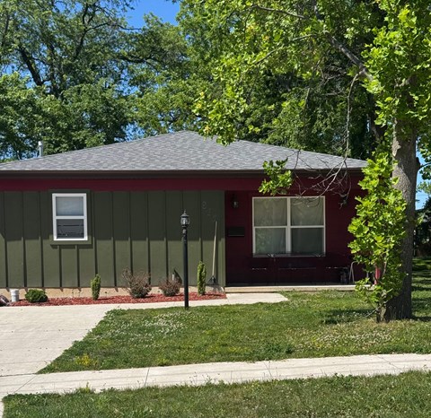 454 College Avenue 3 Beds Apartment for Rent