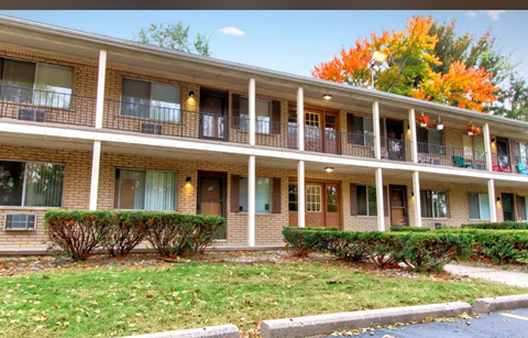 34630 Glenwood 1-2 Beds Apartment for Rent