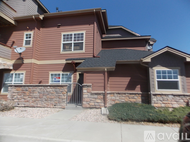 5220 Boardwalk Drive 2 Beds Condo for Rent - Photo gallery 2