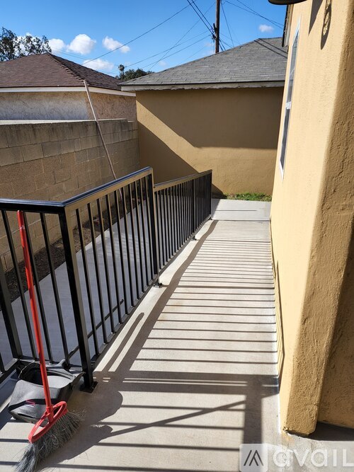 4561 Adenmoor Ave 2 Beds Apartment for Rent - Photo gallery 3