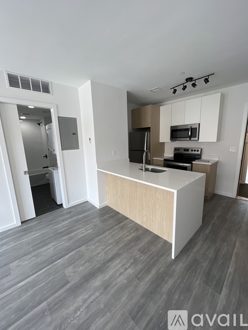 160 Middlesex Street 1 Apartment for Rent - Photo gallery 2