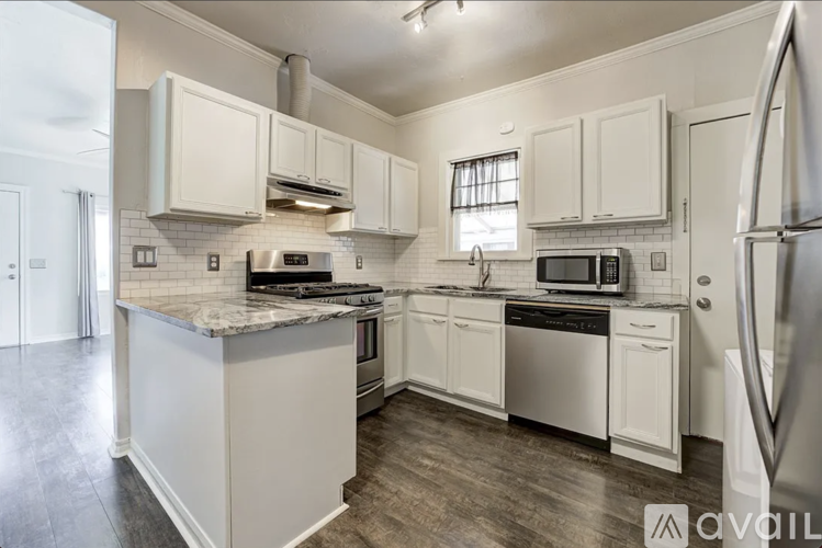 1130 NW 49th St 2 Beds Single Family Home for Rent - Photo gallery 5