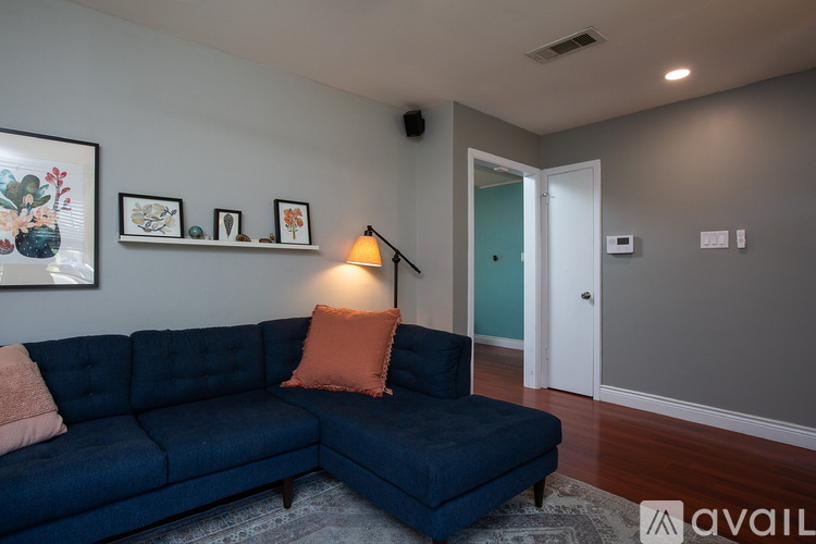 8511 Jamestown Drive 3 Beds Single Family Home for Rent - Photo gallery 5
