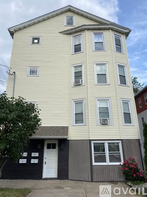 61 Albany Avenue