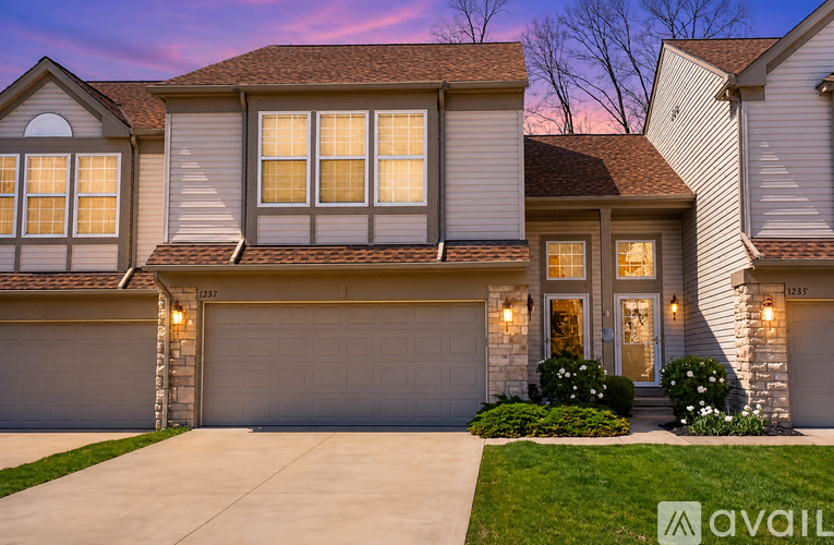 1257 North Yorkshire Drive 3 Beds Townhouse for Rent - Photo gallery 1