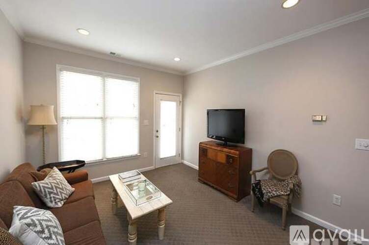 801 Moratuck Drive 2 Beds Condo for Rent - Photo gallery 3