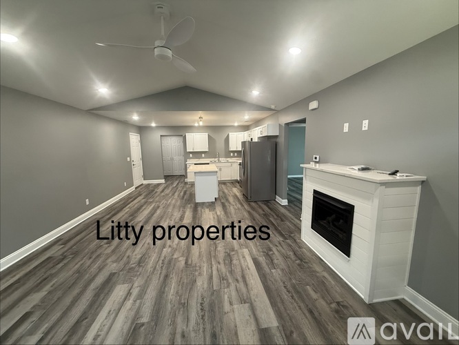 1072 Ozark Ave 3 Beds Single Family Home for Rent - Photo gallery 3