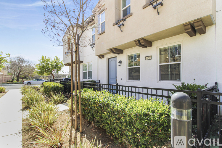 40213 Calle Real 3 Beds Condo for Rent - Photo gallery 1