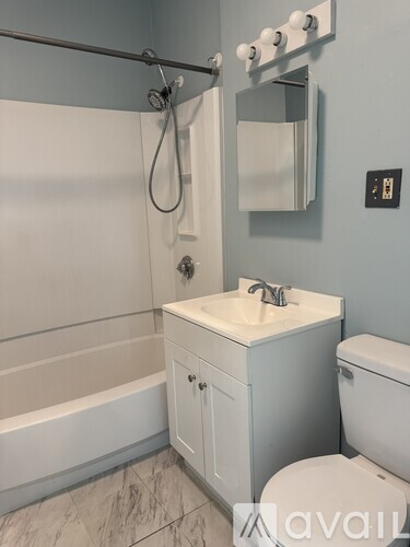 121 Eastern Ave 2 Beds Single Family Home for Rent - Photo gallery 2