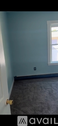 121 Eastern Ave 2 Beds Single Family Home for Rent - Photo gallery 3