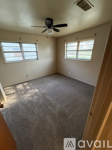 740 South 11th Street 4 Beds Single Family Home for Rent - Photo gallery 4