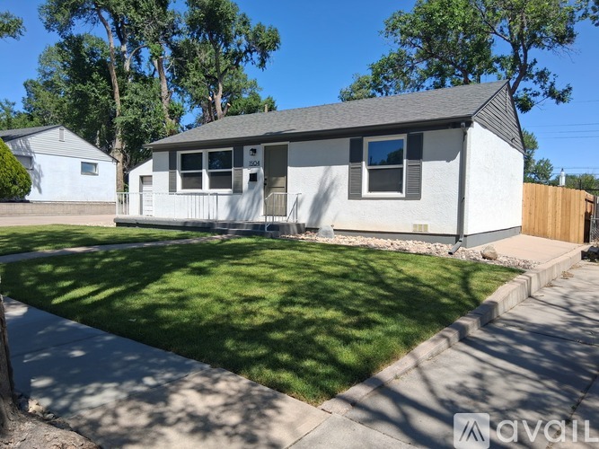 1504 Zuni Road 2 Beds Single Family Home for Rent - Photo gallery 3