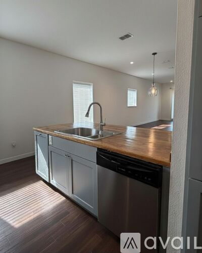 1226 Lakeside Boulevard 2 Beds Townhouse for Rent - Photo gallery 2