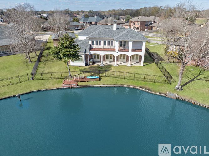 105 Woodbine Dr 5 Beds Single Family Home for Rent - Photo gallery 2