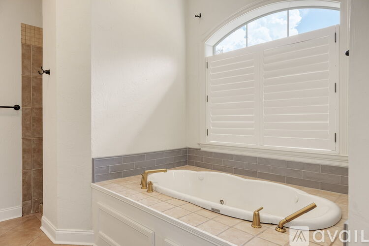105 Woodbine Dr 5 Beds Single Family Home for Rent - Photo gallery 5