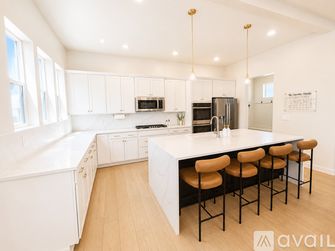 3069 N Stardew St 4 Beds Single Family Home for Rent - Photo gallery 4