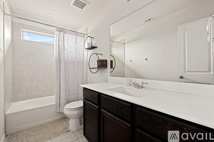 8308 Daisy Cutter Crossing 3 Beds Single Family Home for Rent - Photo gallery 3