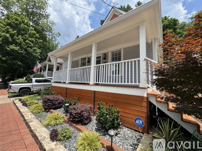 140 Short St SE 1 Single Family Home for Rent - Photo gallery 2