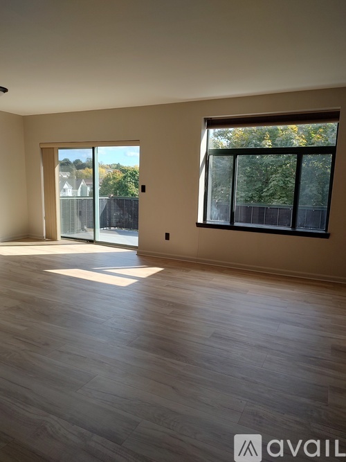 315 Rantoul Street 2 Beds Condo for Rent - Photo gallery 2