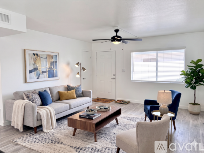 3105 E Fairmount Ave 2 Beds Apartment for Rent - Photo gallery 2