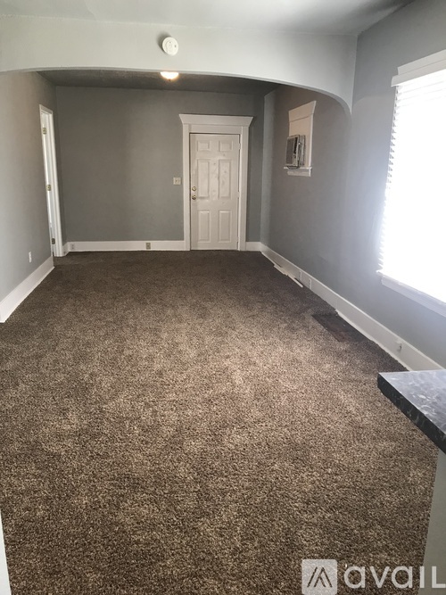 1316 E Carlisle Ave 4 Beds Single Family Home for Rent - Photo gallery 2