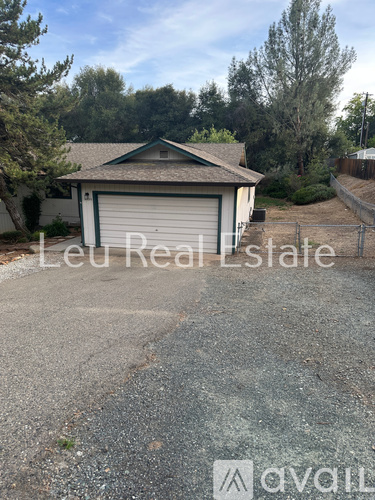 2720 Wentworth Rd 3 Beds Single Family Home for Rent - Photo gallery 3