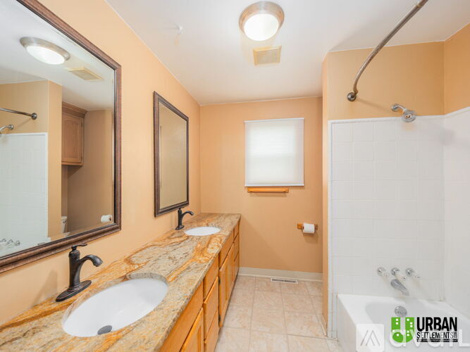 2814 E Garden Ave 3 Beds Single Family Home for Rent - Photo gallery 4