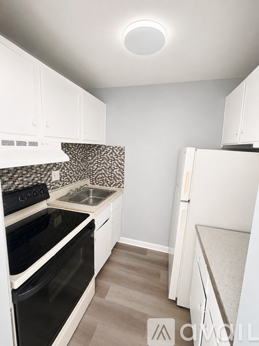 194 Washington Street 1 Apartment for Rent - Photo gallery 1