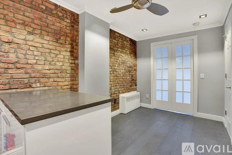 521 East 5th St 1 Apartment for Rent - Photo gallery 5