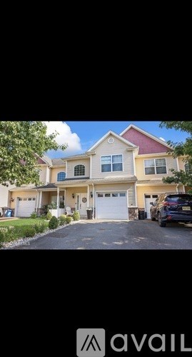 100 Pine Street 2 Beds Apartment for Rent