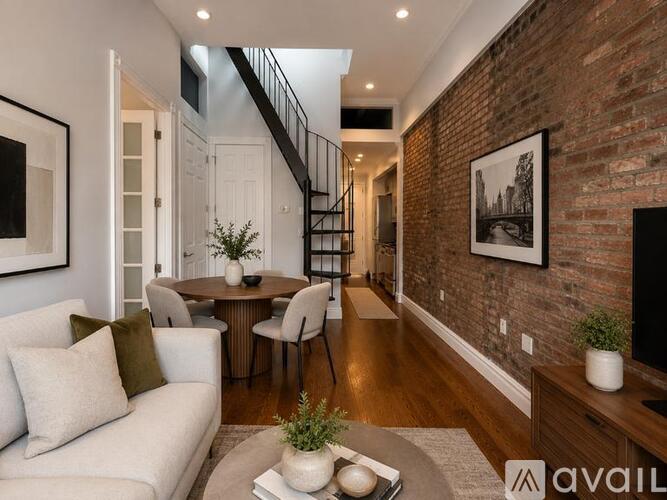 202 East 13th St 2 Beds Apartment for Rent - Photo gallery 5