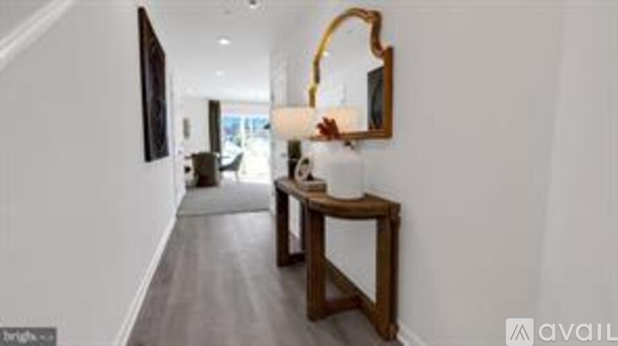 8216 Alexander Court 3 Beds Townhouse for Rent - Photo gallery 2
