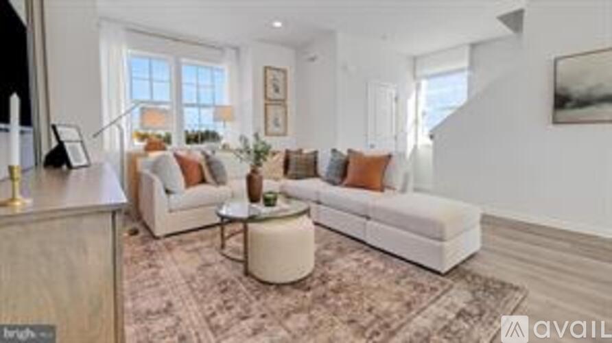 8216 Alexander Court 3 Beds Townhouse for Rent - Photo gallery 5