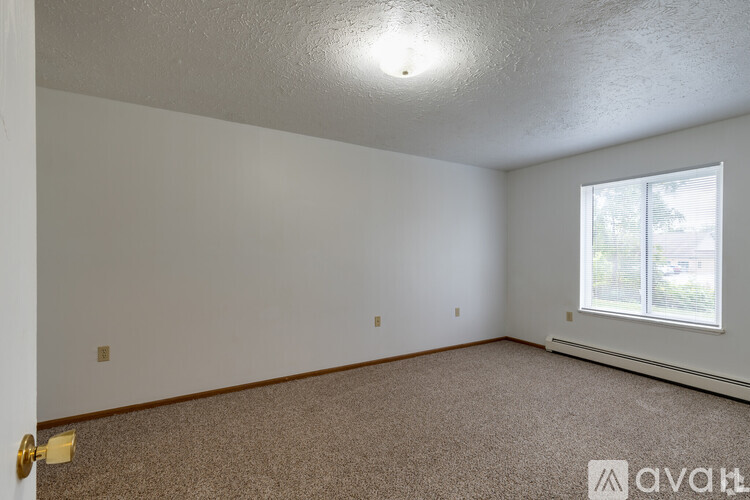 1752 Raleigh Ave 2 Beds Apartment for Rent - Photo gallery 3