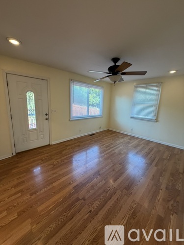 3806 Dakota Ave 2 Beds Single Family Home for Rent - Photo gallery 4