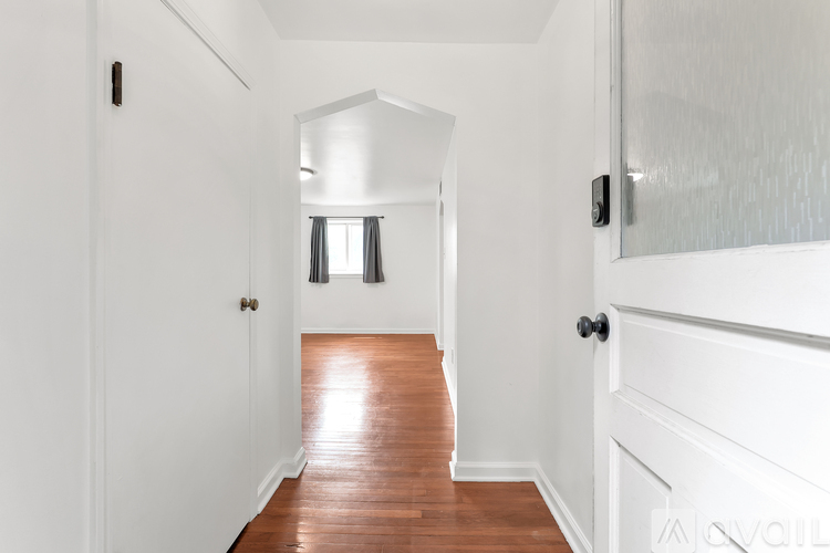 839 McClain Road B 2 Beds Single Family Home for Rent - Photo gallery 4