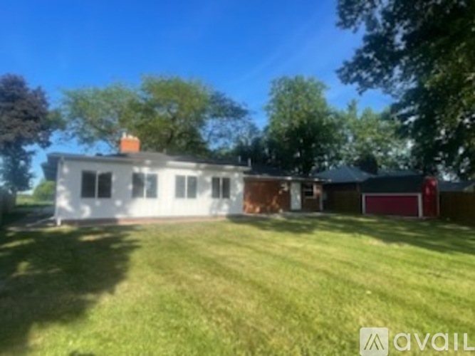 6207 Grandview Drive 3 Beds Single Family Home for Rent - Photo gallery 3