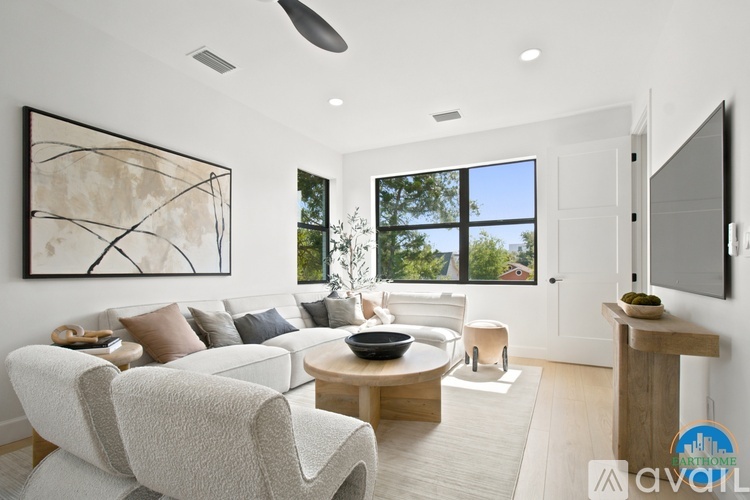 375 13th St N 3 Beds Townhouse for Rent - Photo gallery 3