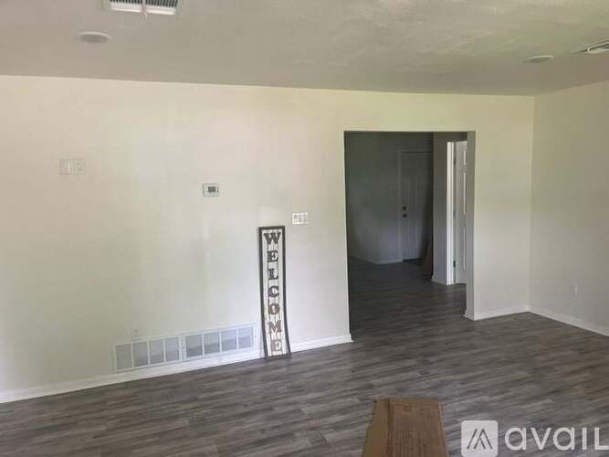 2605 Hillcrest Avenue 3 Beds Single Family Home for Rent - Photo gallery 1