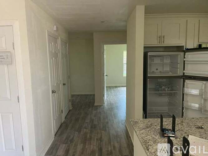 2605 Hillcrest Avenue 3 Beds Single Family Home for Rent - Photo gallery 5