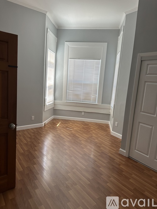 2203 8th Avenue 4 Beds Single Family Home for Rent - Photo gallery 3