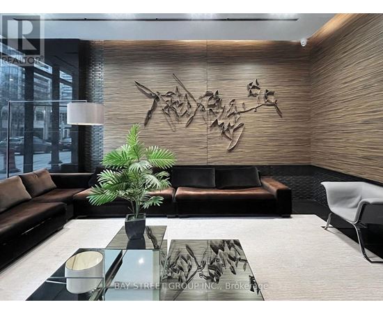 1812 - 770 BAY STREET 3 Beds Apartment, Condo, Home for Rent - Photo gallery 3