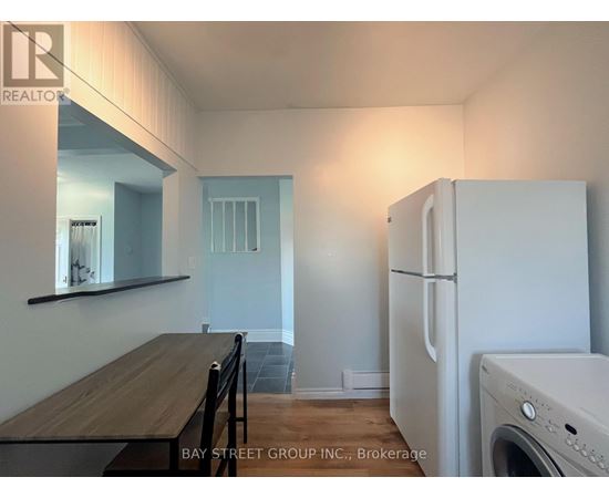 #FRONT - 70 COURTWRIGHT STREET 1 House for Rent - Photo gallery 4