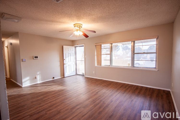 2040 Gerry Dr 3 Beds Single Family Home for Rent - Photo gallery 2