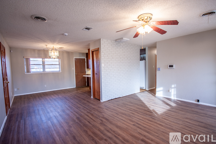 2040 Gerry Dr 3 Beds Single Family Home for Rent - Photo gallery 3