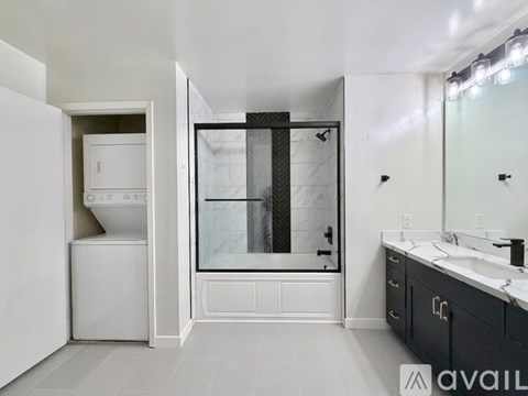 1150 J Street 2 Beds Apartment for Rent