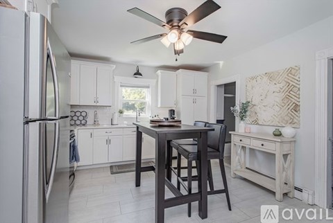37 Rockland Street 2 Beds Apartment for Rent