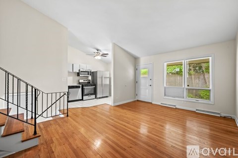327 East Lake Street 3 Beds Apartment for Rent