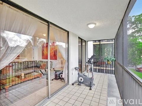 900 Northeast 195Th Street 3 Beds Apartment for Rent