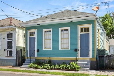 1811 Third Street 2 Beds Apartment for Rent